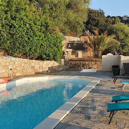 Superbe Vue Avec Piscine Villa